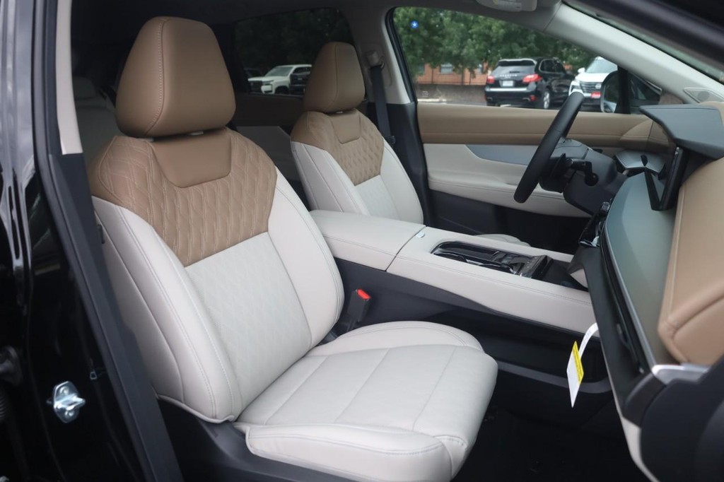 Nissan Murano Vehicle Image 21