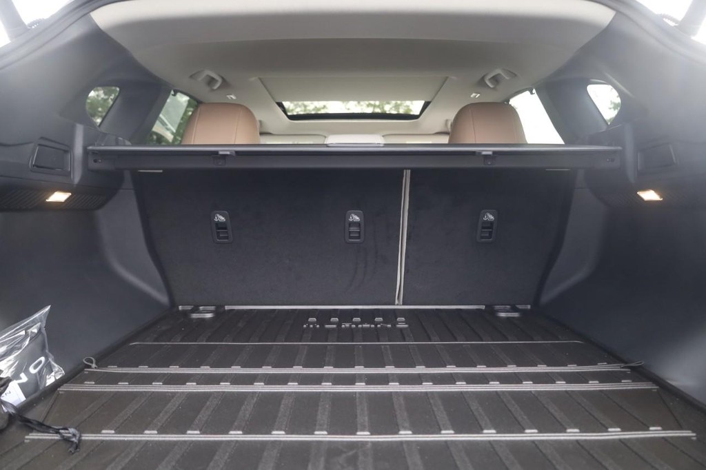 Nissan Murano Vehicle Image 25