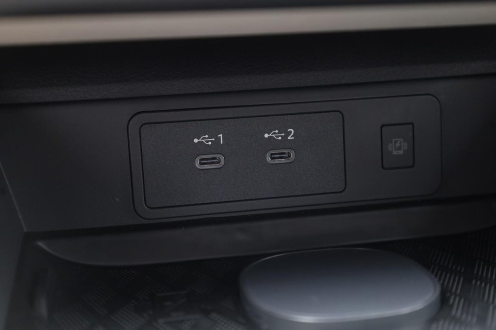 Nissan Murano Vehicle Image 18