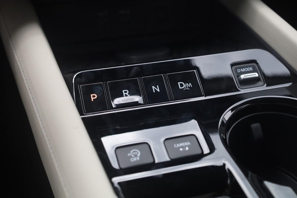 Nissan Murano Vehicle Image 19