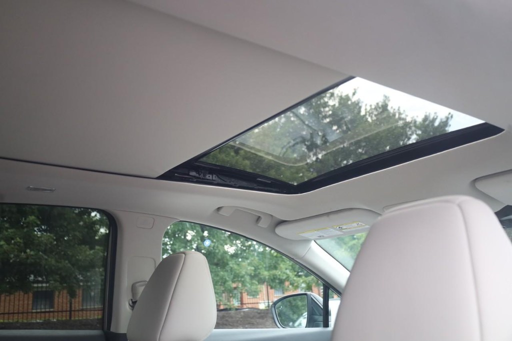 Nissan Murano Vehicle Image 23