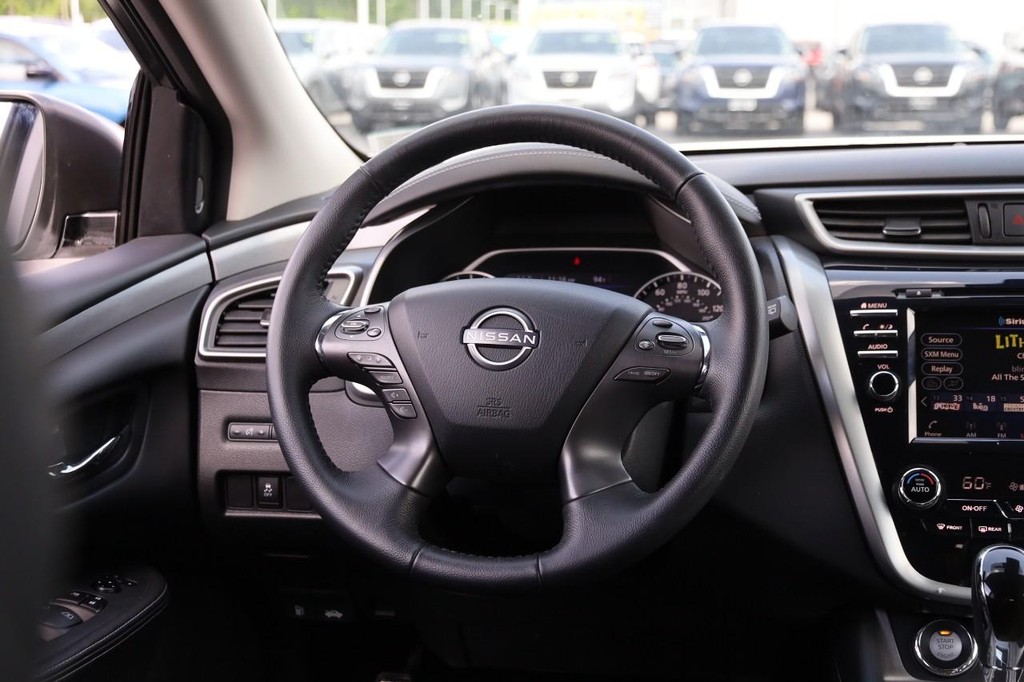 Nissan Murano Vehicle Image 22