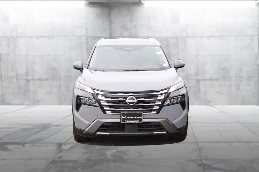 Nissan Rogue Vehicle Image 04