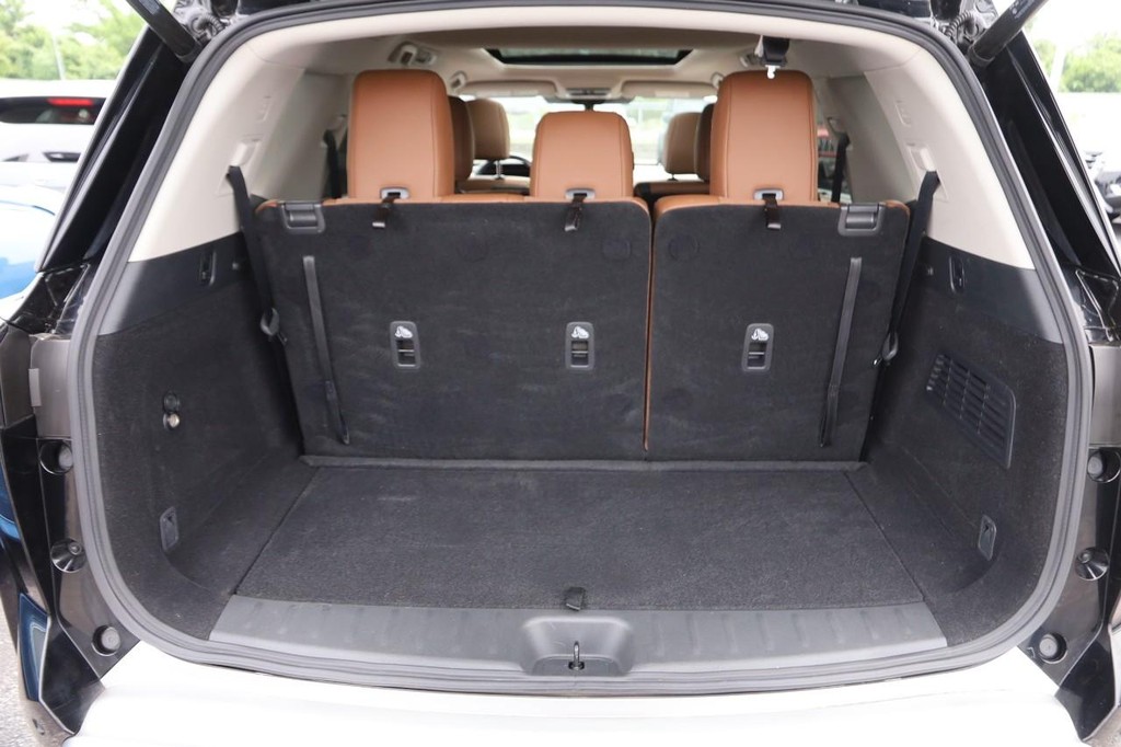 Nissan Pathfinder Vehicle Image 07
