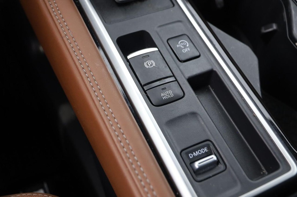 Nissan Pathfinder Vehicle Image 22