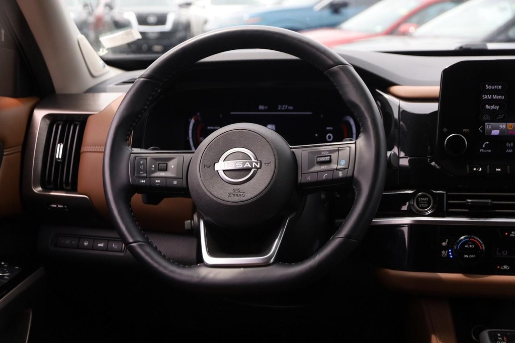 Nissan Pathfinder Vehicle Image 26