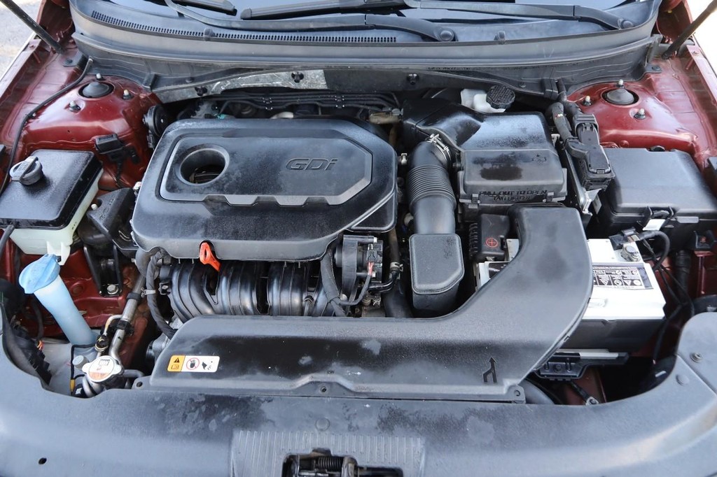 Hyundai Sonata Vehicle Image 23