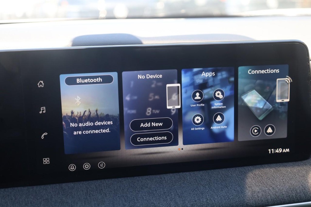 Nissan Kicks Vehicle Full-screen Gallery Image 13
