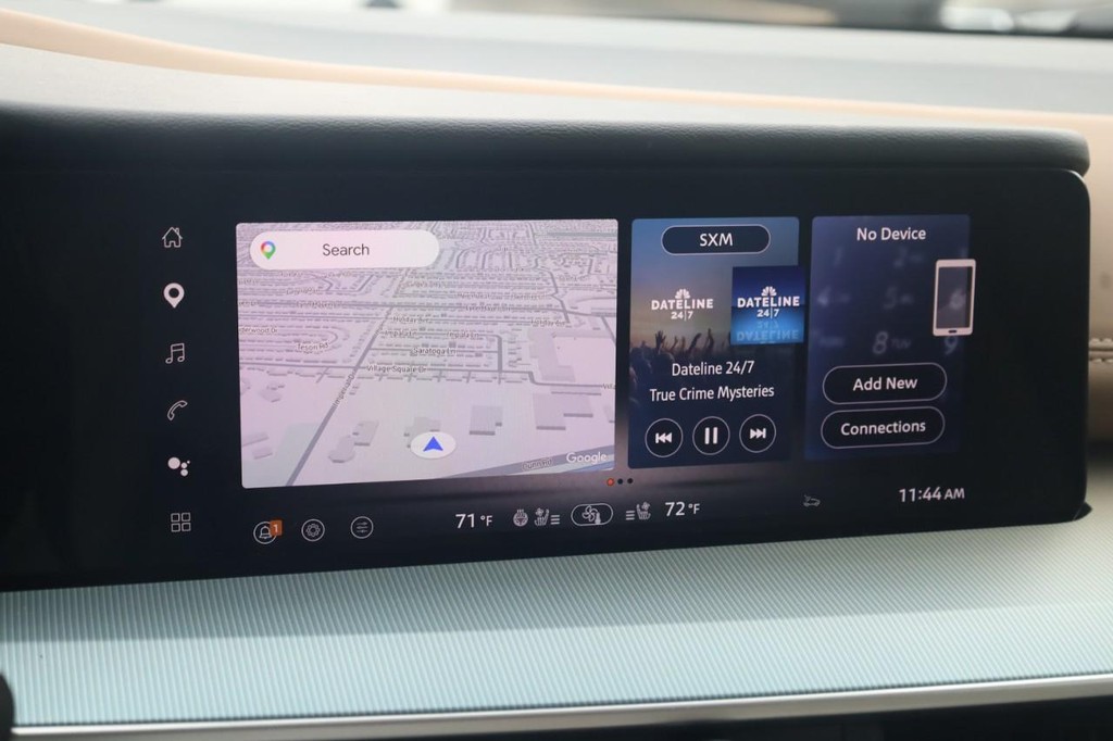 Nissan Murano Vehicle Full-screen Gallery Image 15