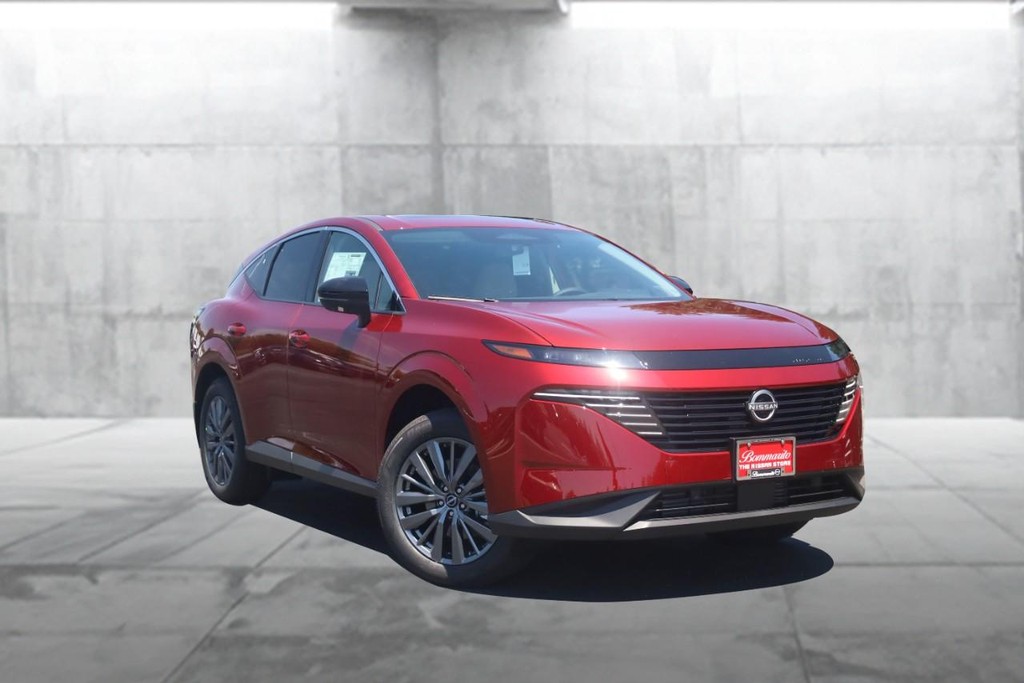 Nissan Murano Vehicle Image 02