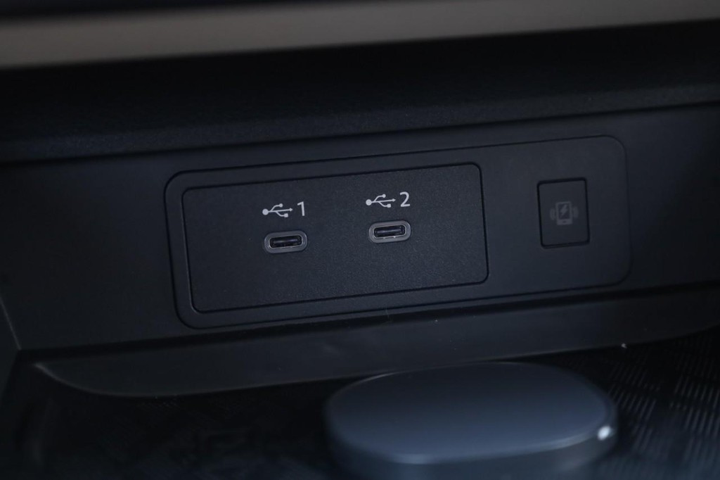 Nissan Murano Vehicle Image 18