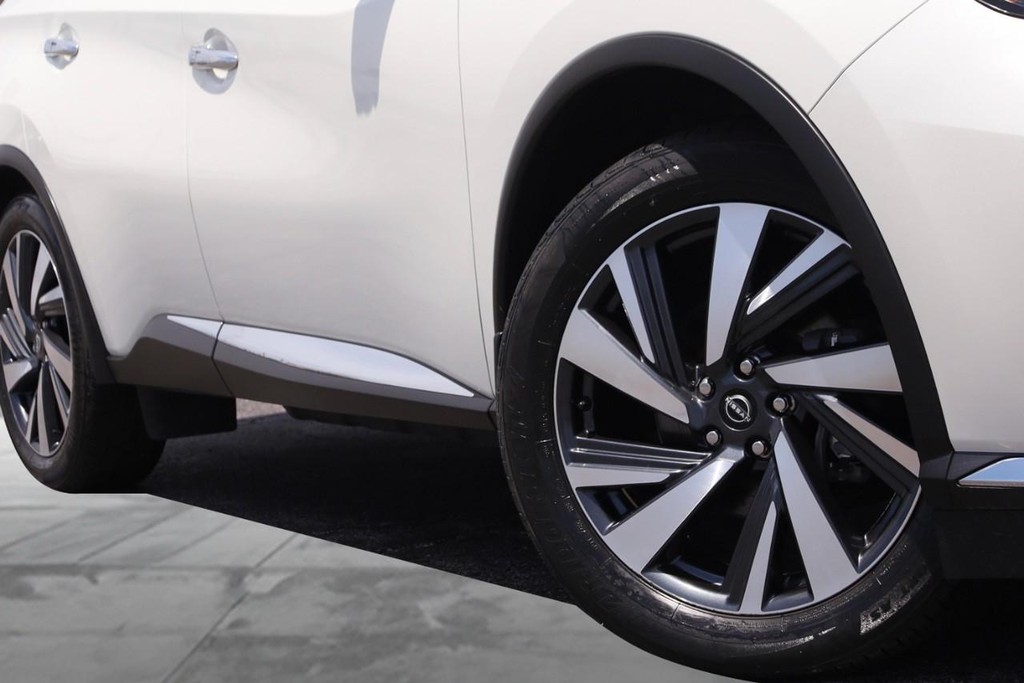 Nissan Murano Vehicle Image 03