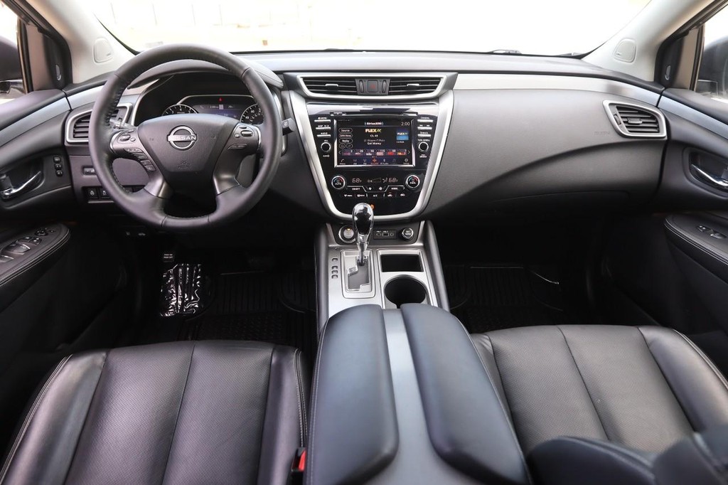 Nissan Murano Vehicle Image 22