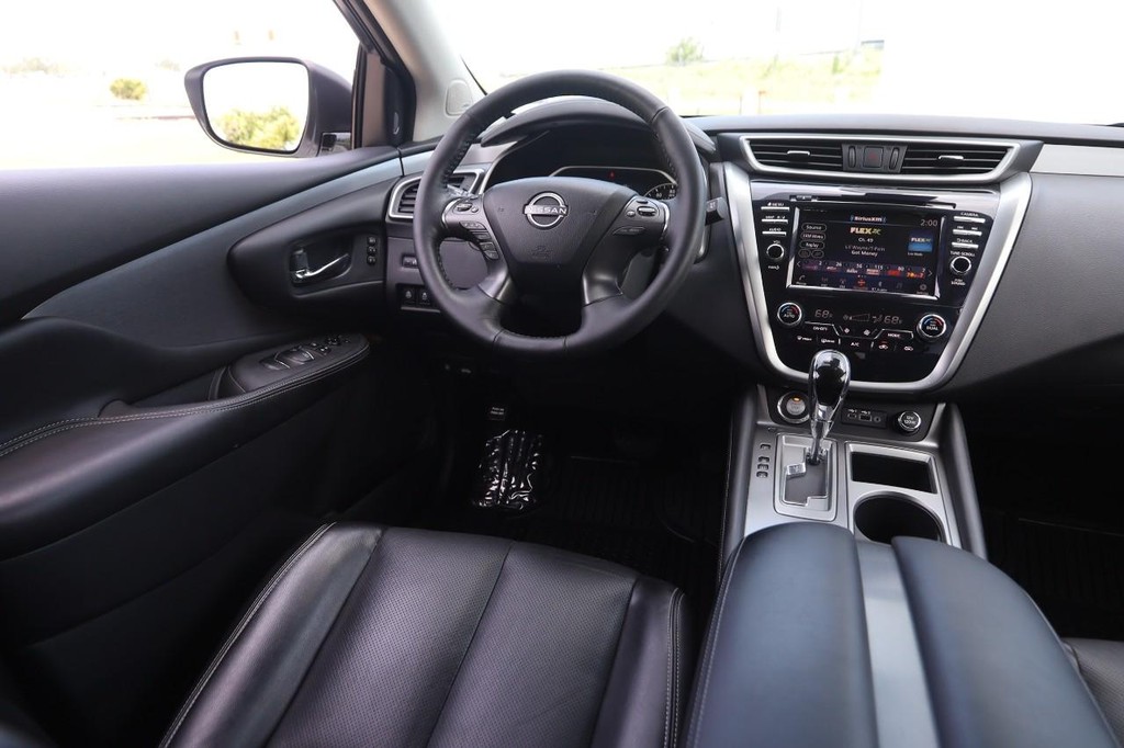 Nissan Murano Vehicle Image 23