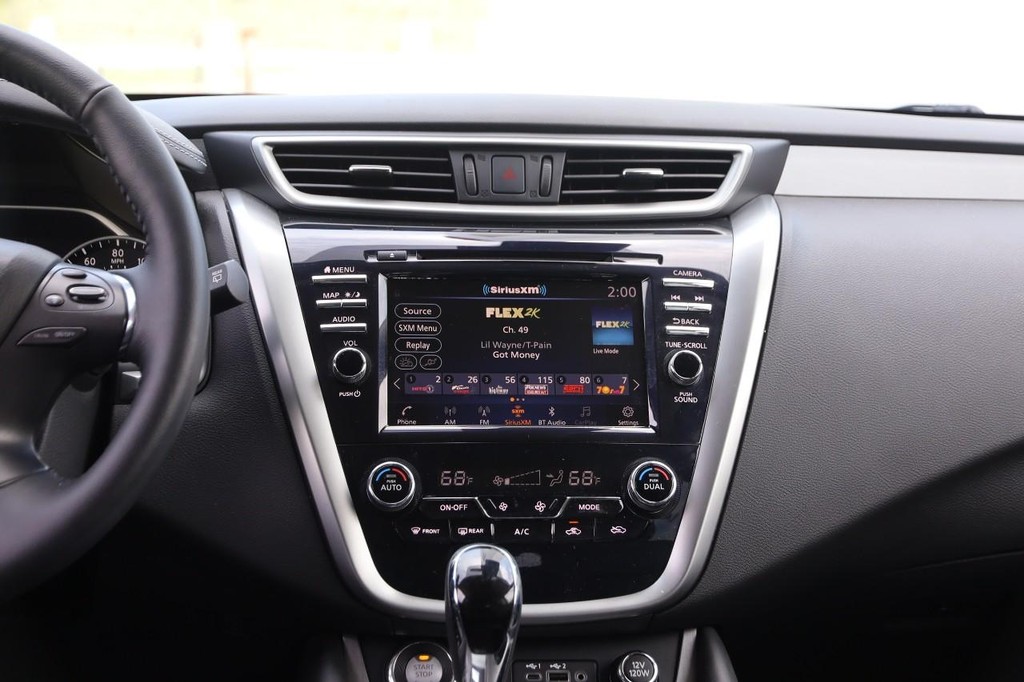Nissan Murano Vehicle Image 25