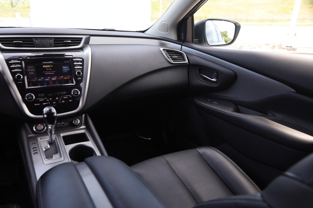 Nissan Murano Vehicle Image 26