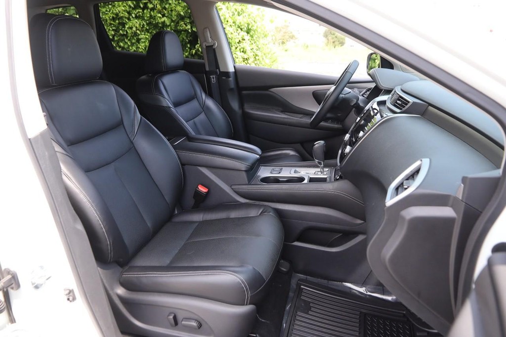 Nissan Murano Vehicle Image 27