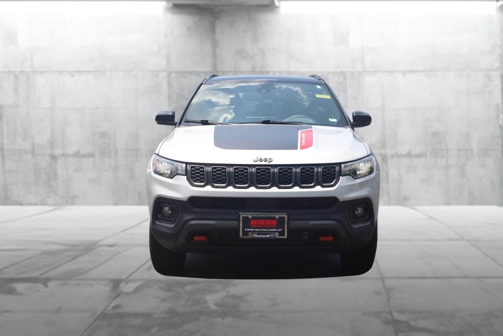 Jeep Compass Vehicle Full-screen Gallery Image 4