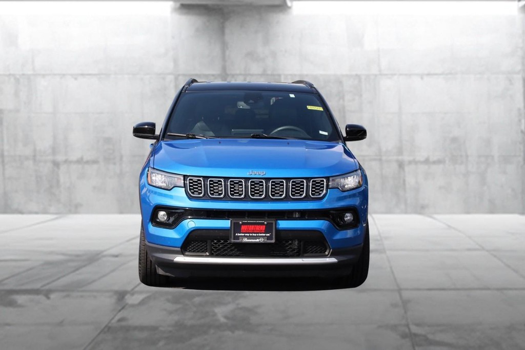Jeep Compass Vehicle Image 04