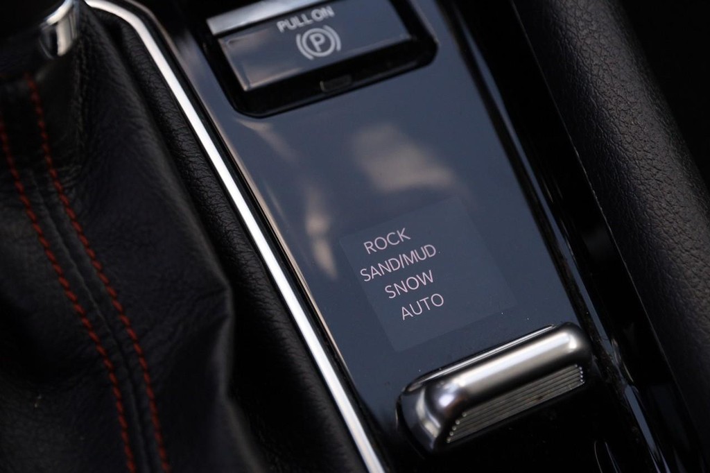 Jeep Compass Vehicle Full-screen Gallery Image 19