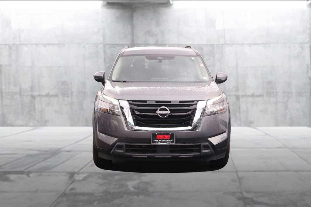 Nissan Pathfinder Vehicle Image 04