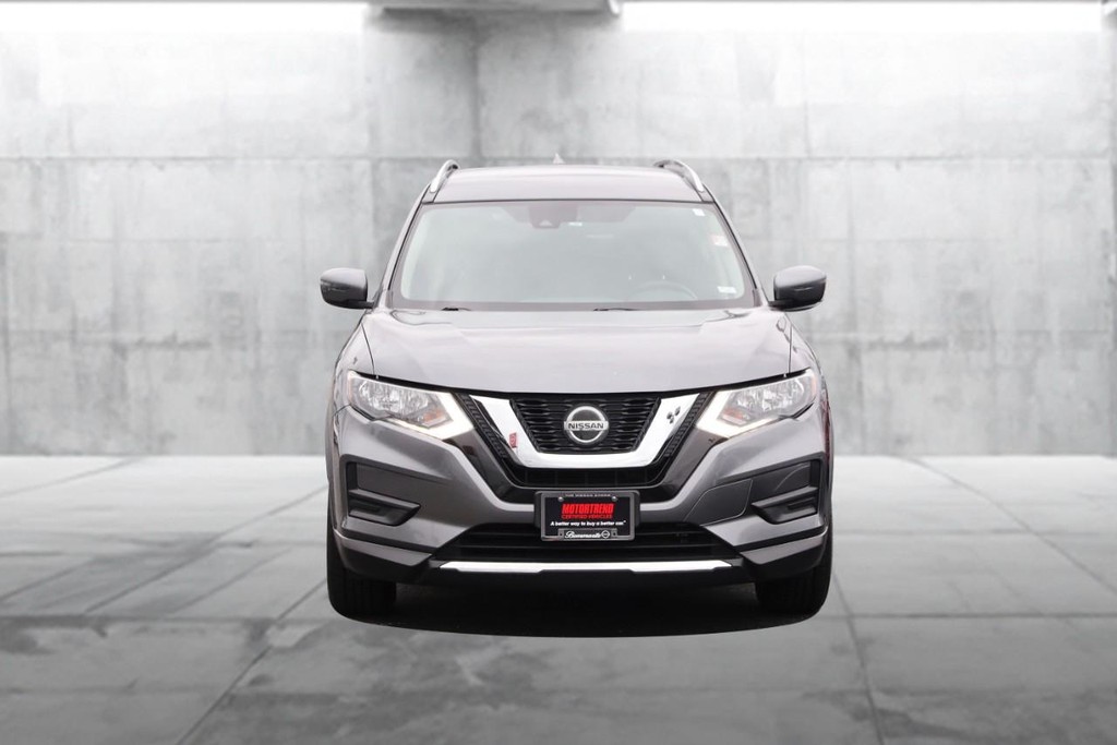 Nissan Rogue Vehicle Image 04