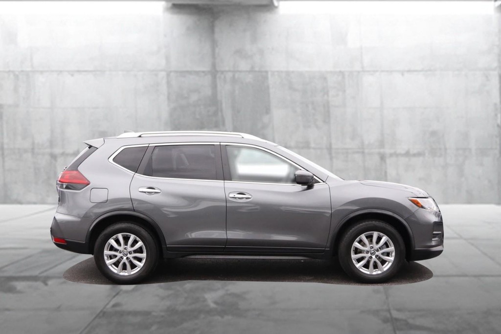 Nissan Rogue Vehicle Image 05