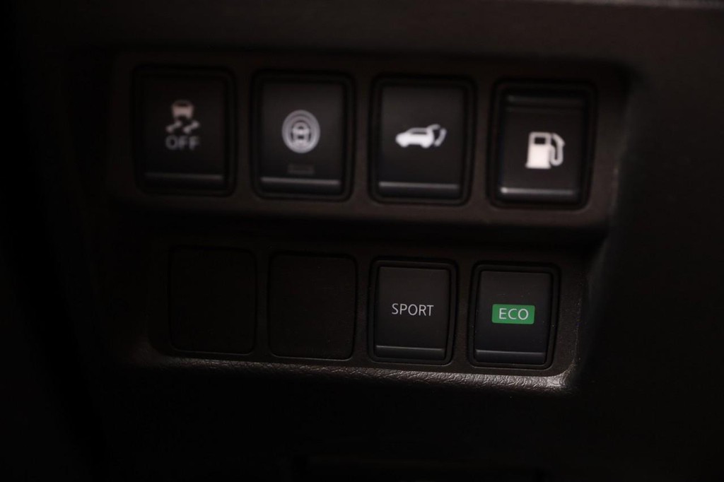 Nissan Rogue Vehicle Image 20