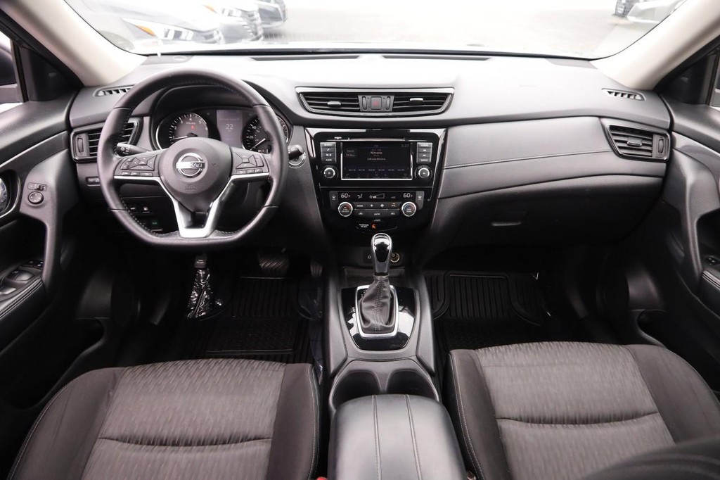 Nissan Rogue Vehicle Image 21