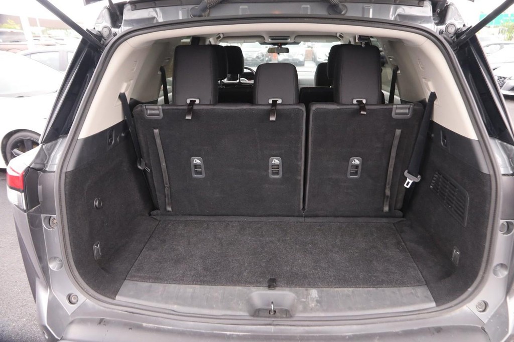 Nissan Kicks Vehicle Image 07
