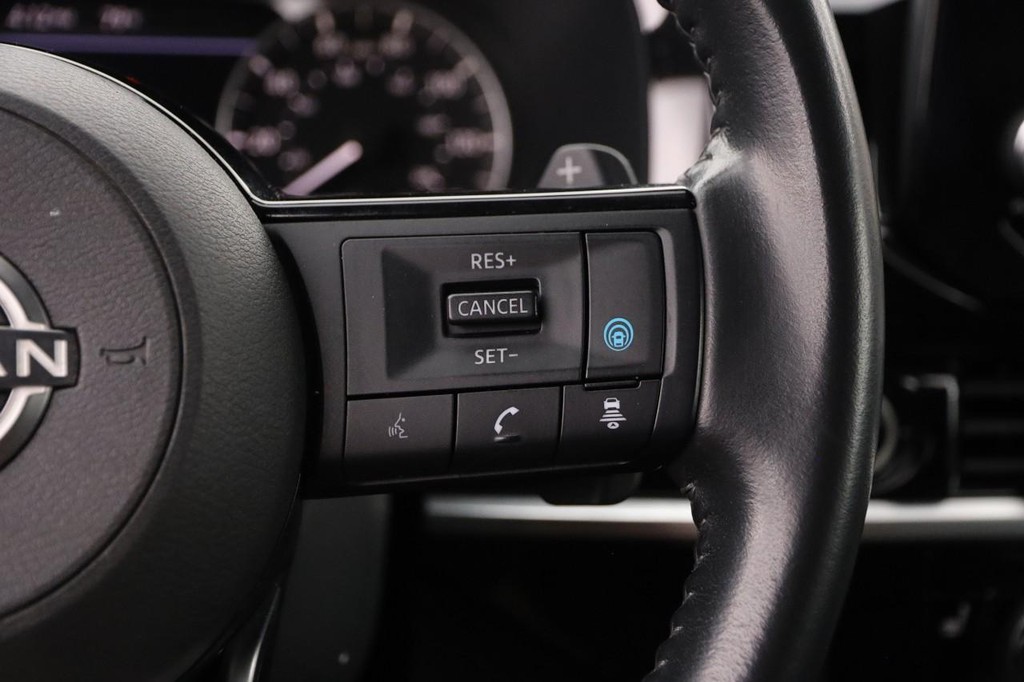 Nissan Kicks Vehicle Image 13