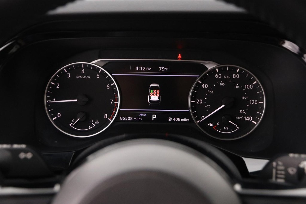 Nissan Kicks Vehicle Image 14