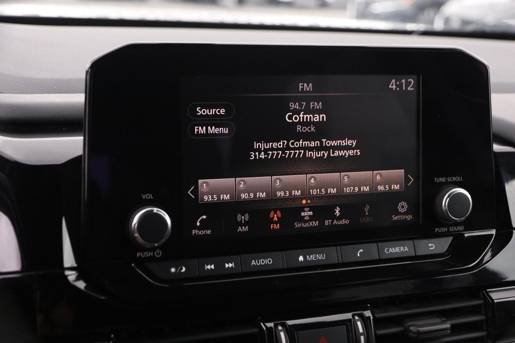 Nissan Kicks Vehicle Image 17