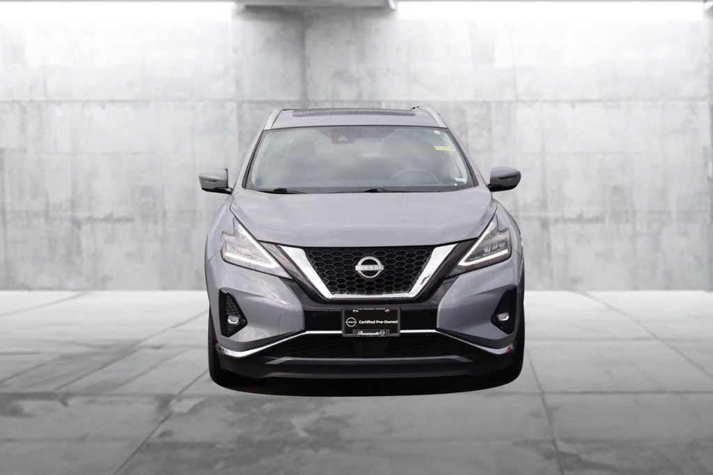 Nissan Murano Vehicle Full-screen Gallery Image 4