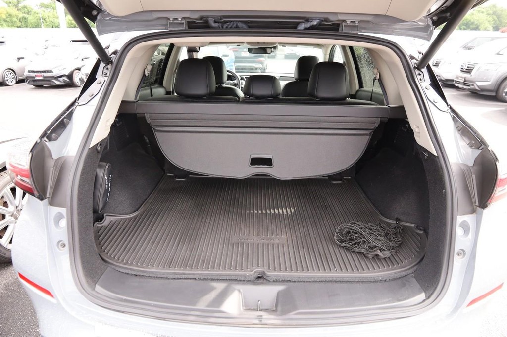 Nissan Murano Vehicle Full-screen Gallery Image 7