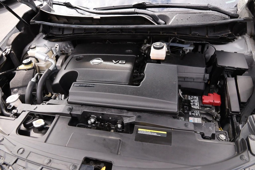 Nissan Murano Vehicle Full-screen Gallery Image 29