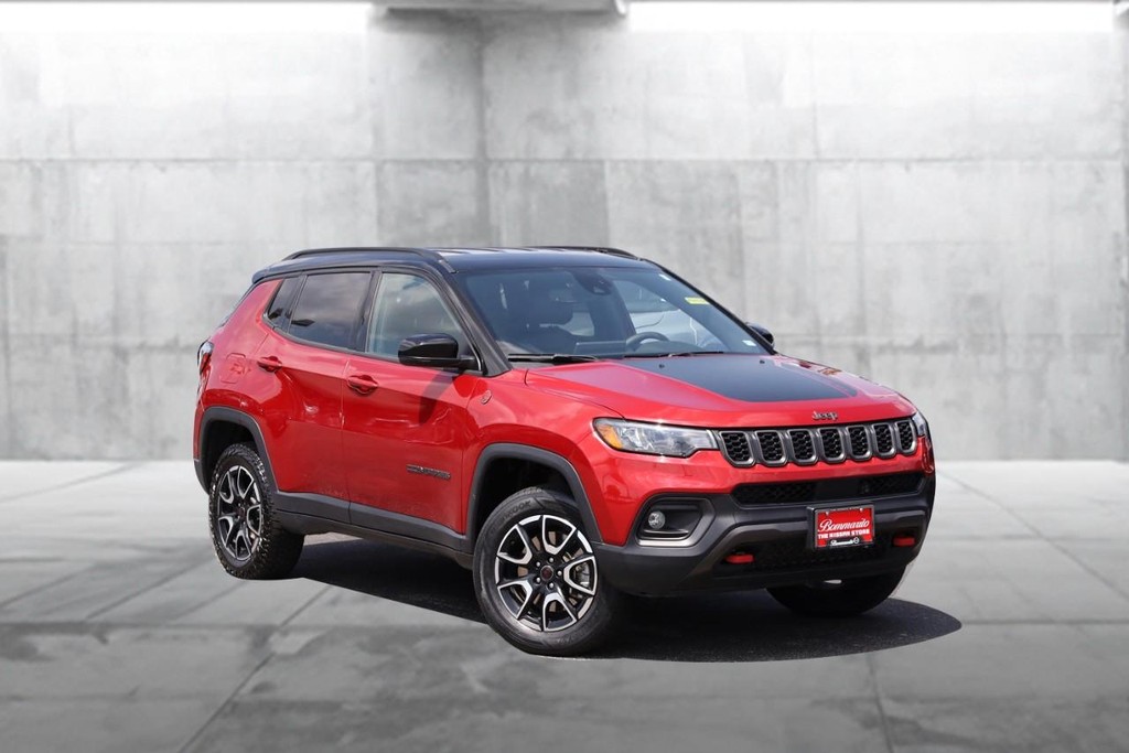 Jeep Compass Vehicle Full-screen Gallery Image 2