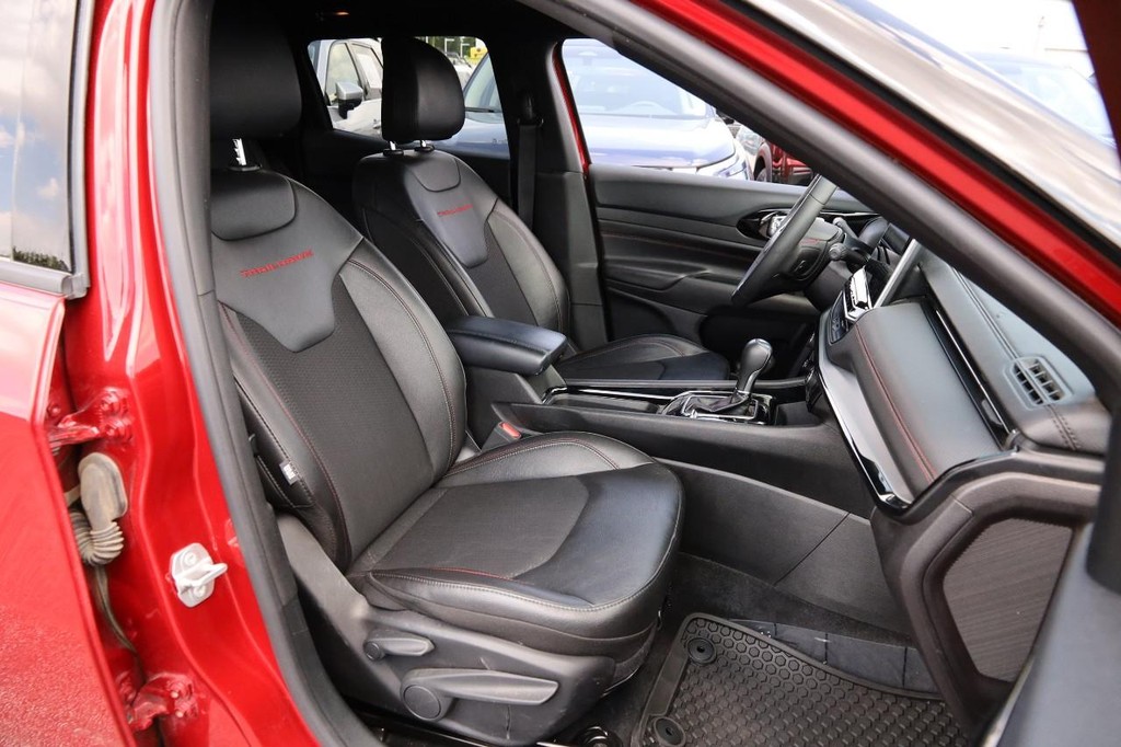 Jeep Compass Vehicle Full-screen Gallery Image 26