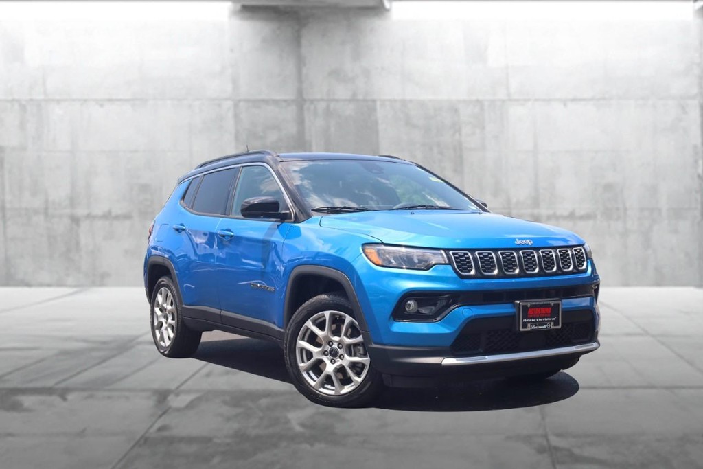 Jeep Compass Vehicle Full-screen Gallery Image 2