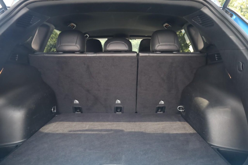 Jeep Compass Vehicle Full-screen Gallery Image 22