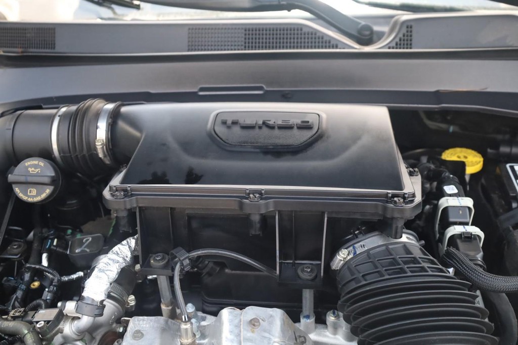 Jeep Compass Vehicle Full-screen Gallery Image 23