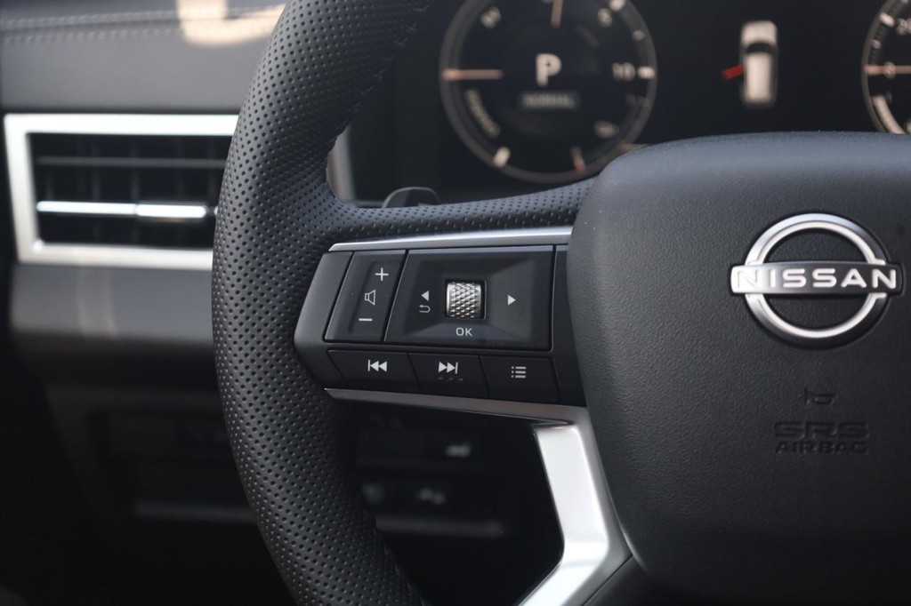 Nissan Rogue Plug-In Hybrid Vehicle Image 10