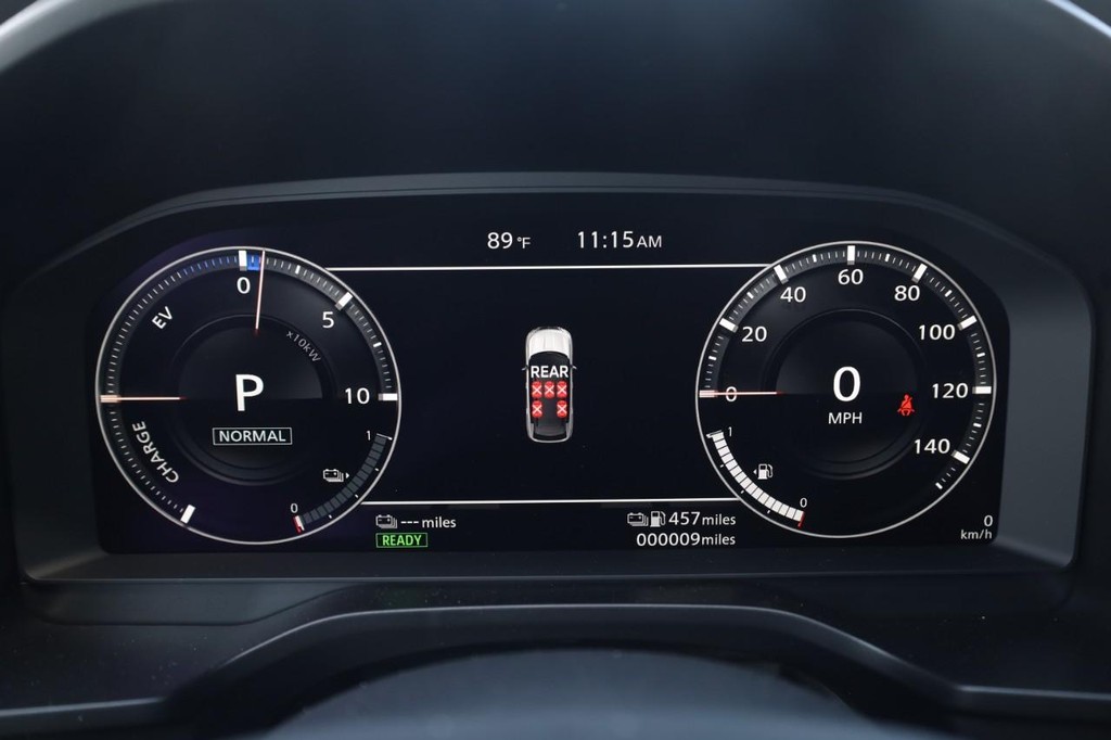 Nissan Rogue Plug-In Hybrid Vehicle Image 13