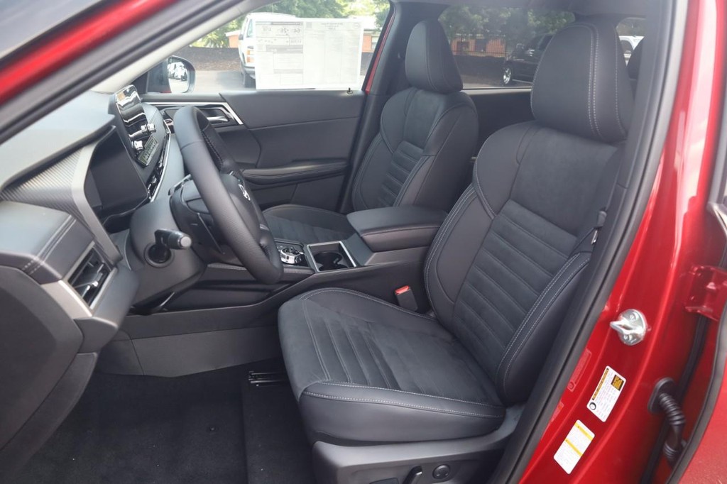 Nissan Rogue Plug-In Hybrid Vehicle Image 20