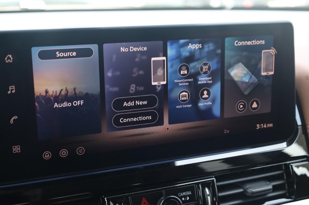 Nissan Pathfinder Vehicle Full-screen Gallery Image 14