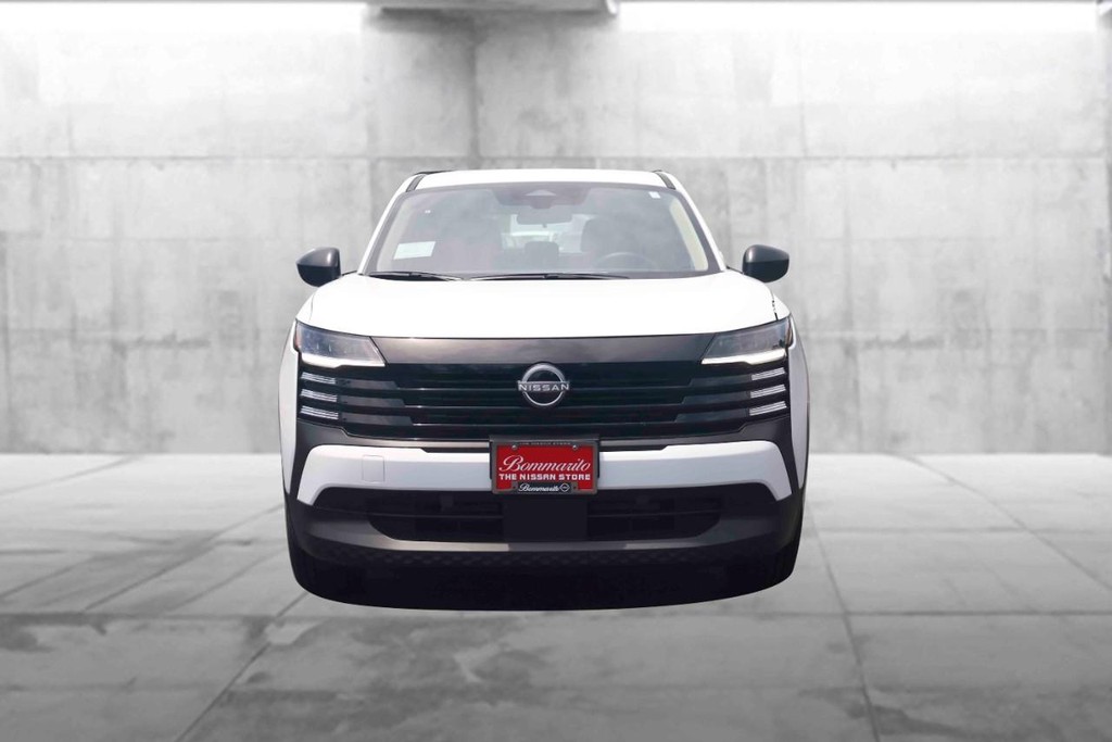 Nissan Kicks Vehicle Image 04