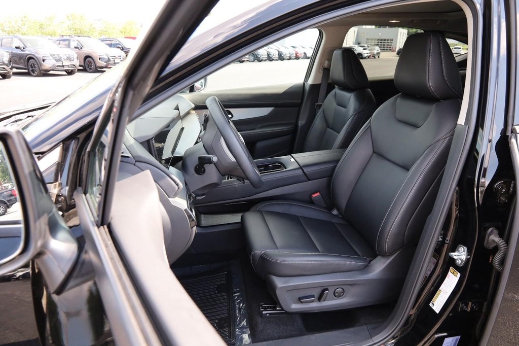Nissan Murano Vehicle Image 10