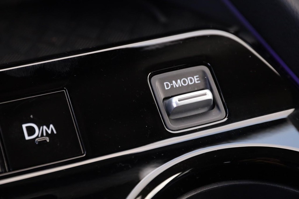 Nissan Murano Vehicle Image 22