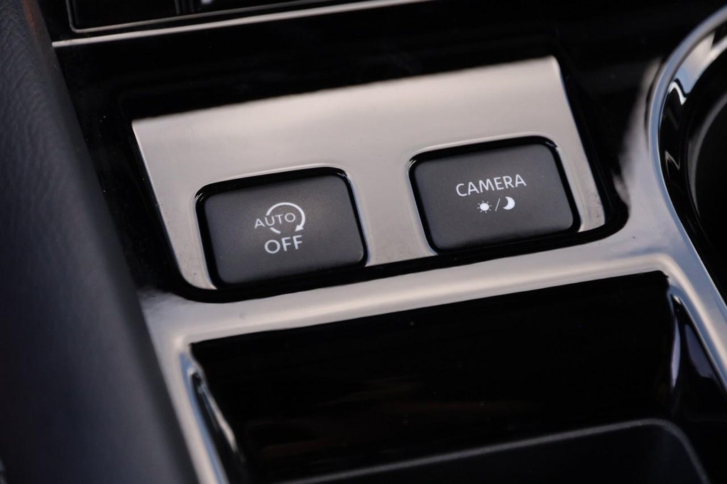 Nissan Murano Vehicle Image 23