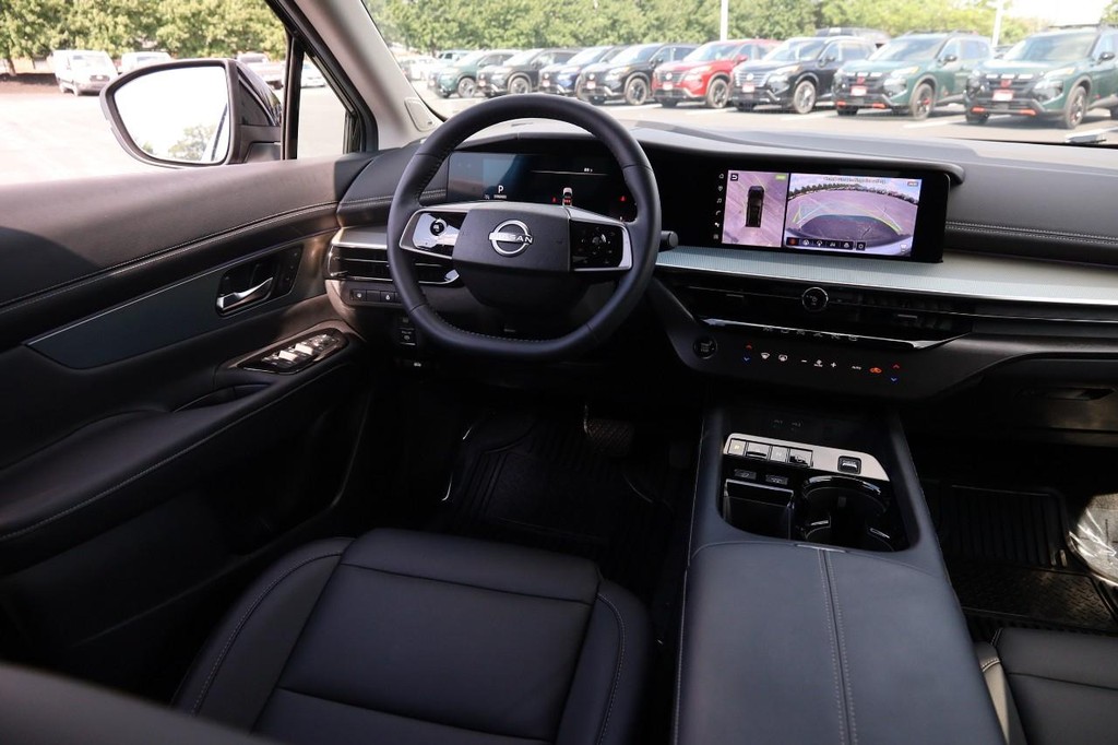 Nissan Murano Vehicle Image 26